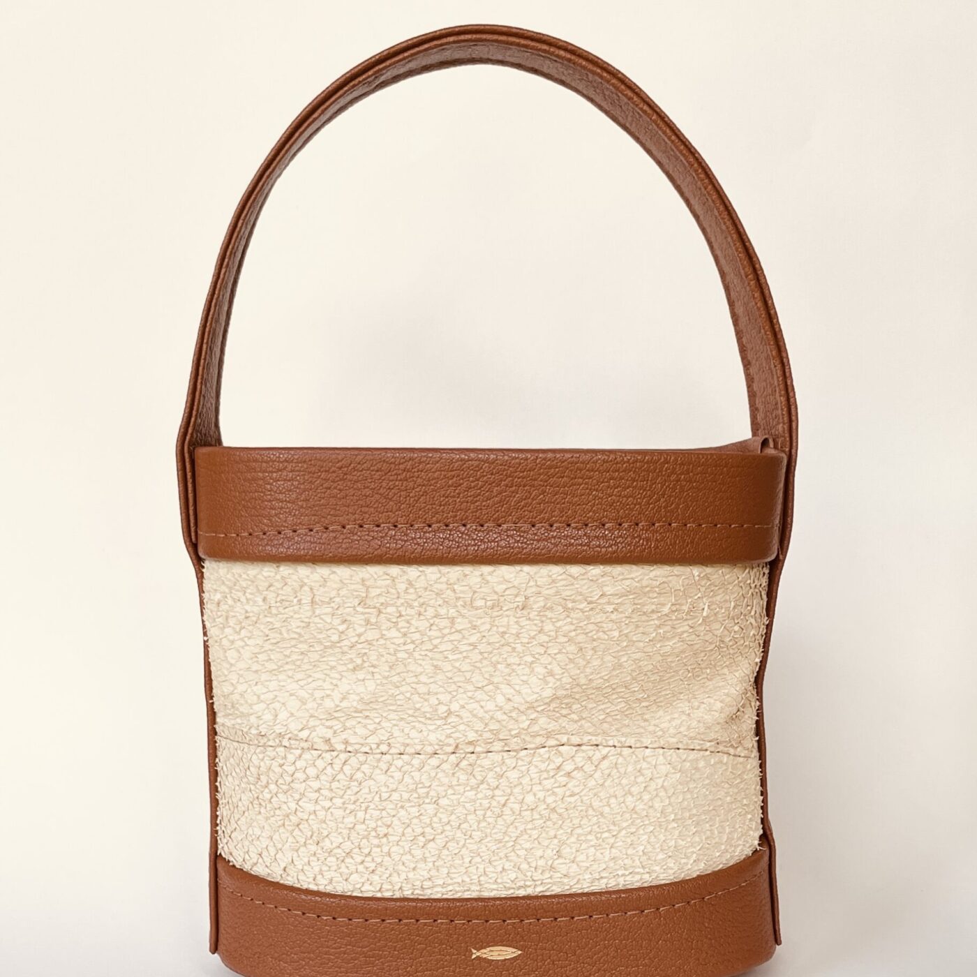 Handbag, resilience